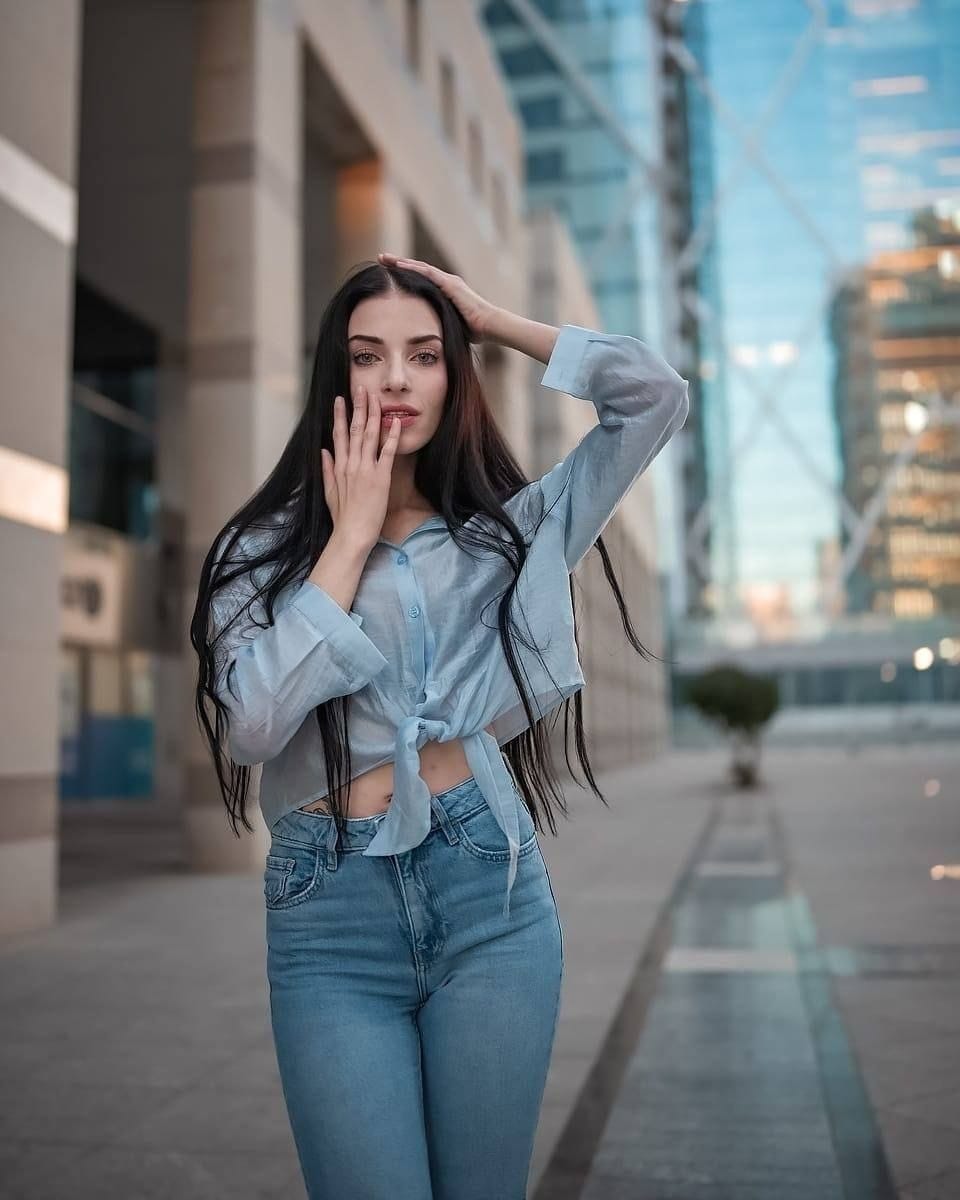 ליזה – מעסה מפתיעה בת 25 – בתל אביב