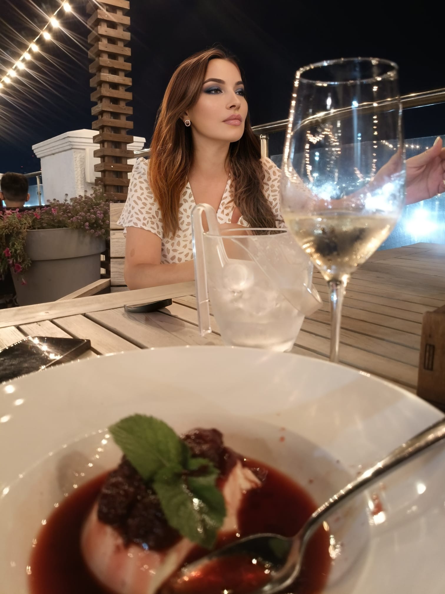 לילי בחורה מנוסה בת 29 כוסית – תל אביב