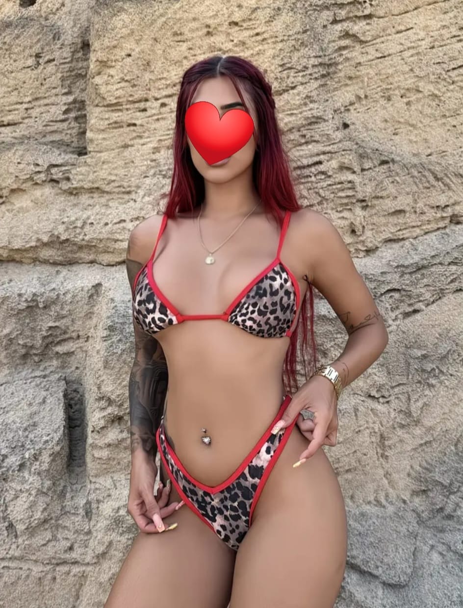 מאיה – בבת ים סקסית מטריפה