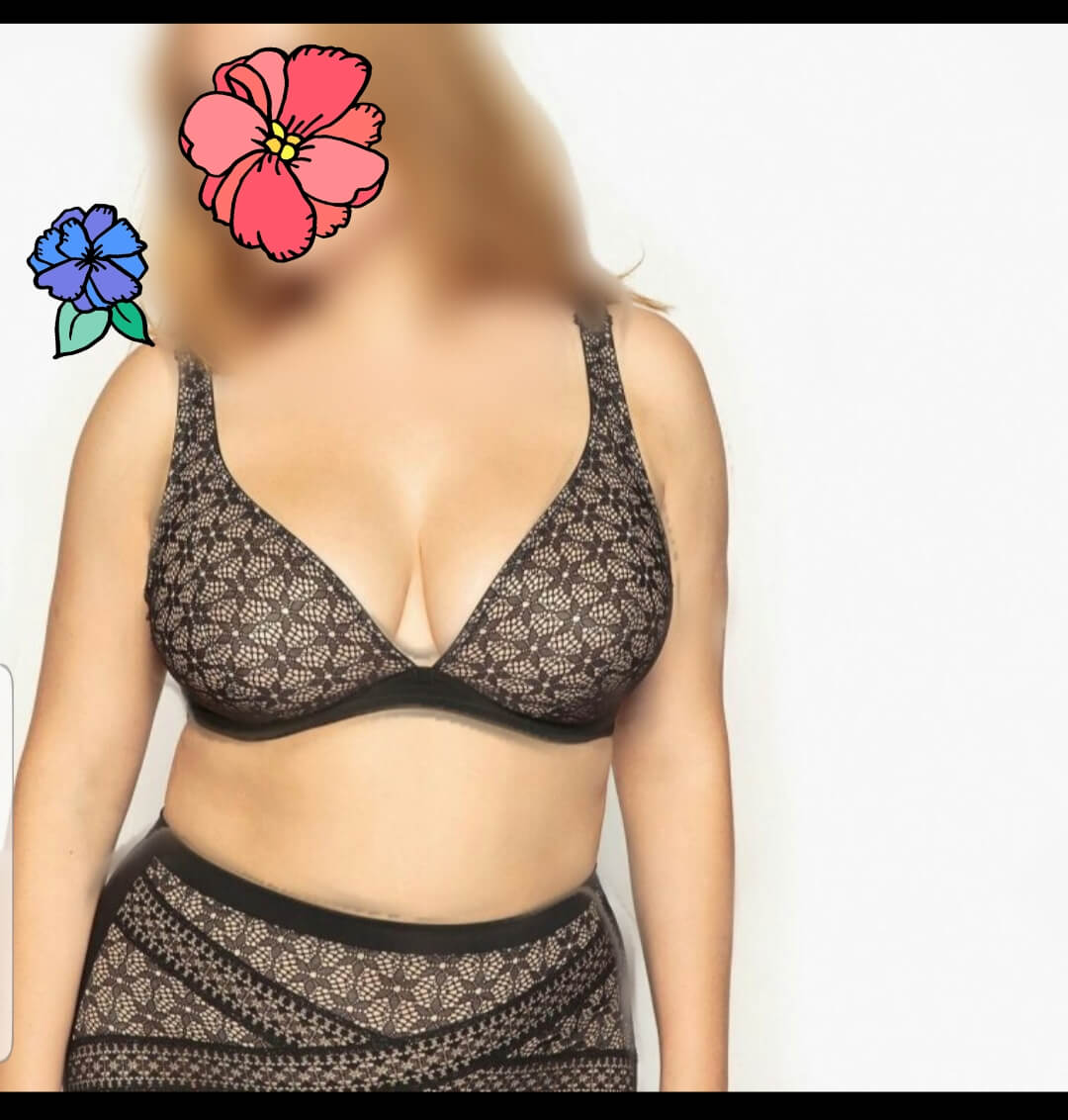 מארחת ליברלית מבינה עניין מבנה גוף סקסי – תל אביב