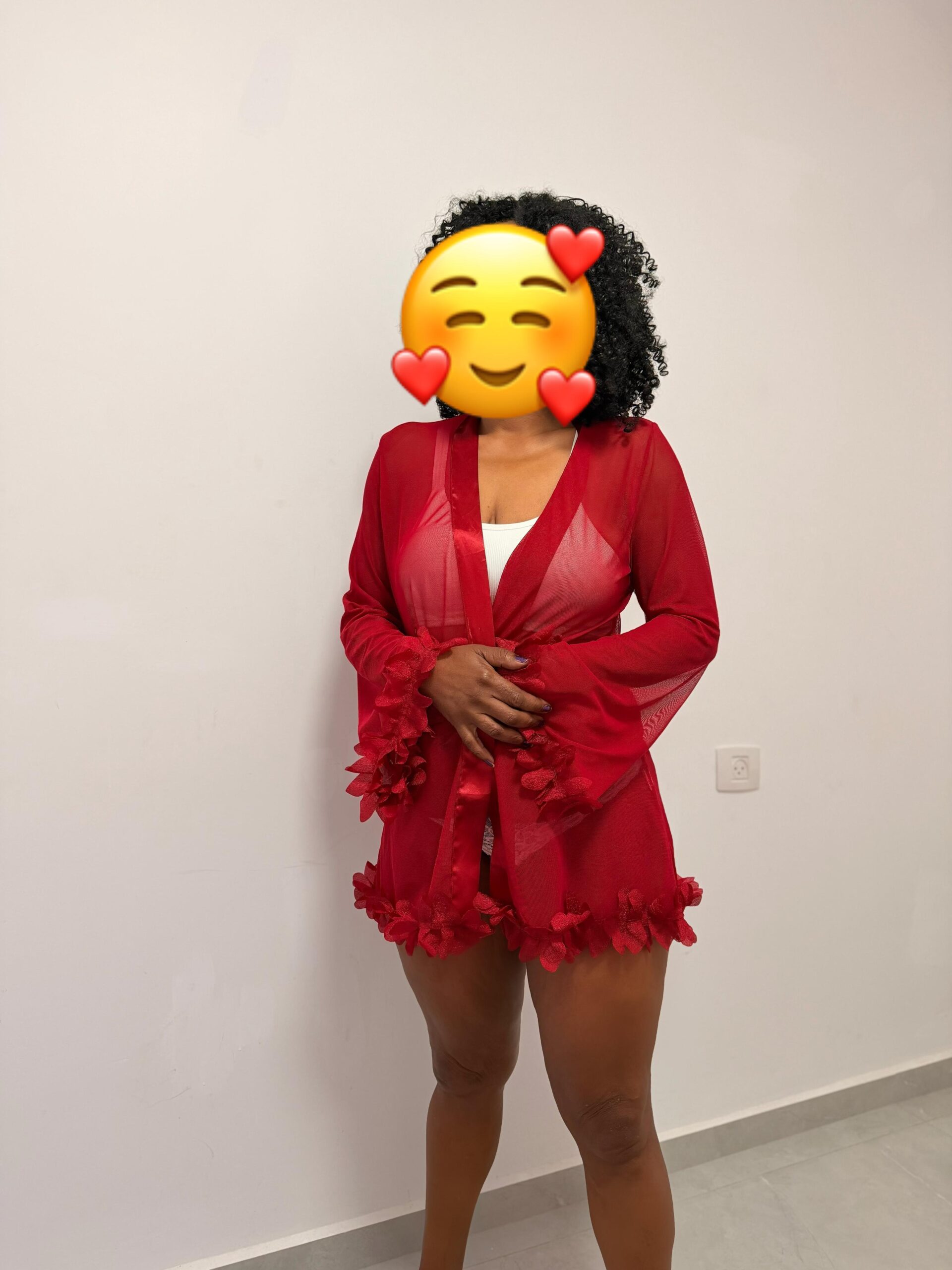 מארחת מפתה נתניה